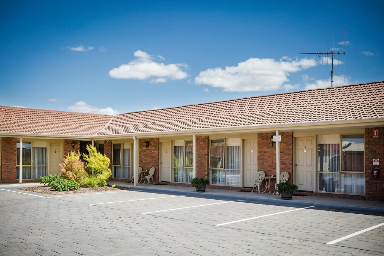 Australian Settlers Motor Inn Swan Hill Exterior photo